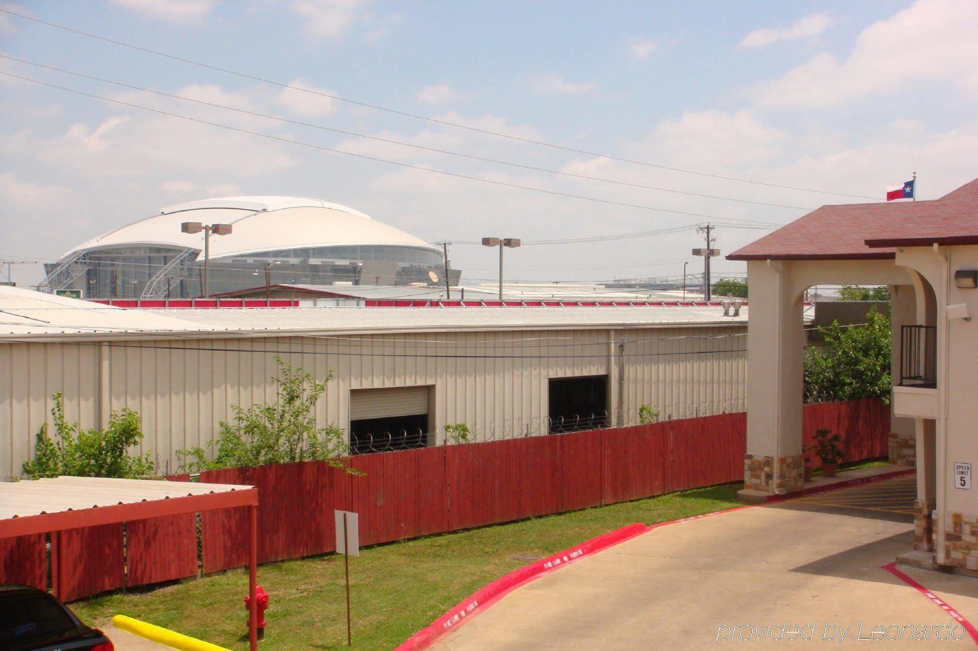 Executive Inn Of Arlington, Near At&T Stadium Eksteriør bilde